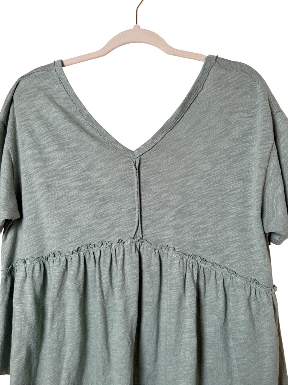 American Eagle Outfitters Medium Sage Green V-Neck Peplum Tunic - Picture 2 of 10